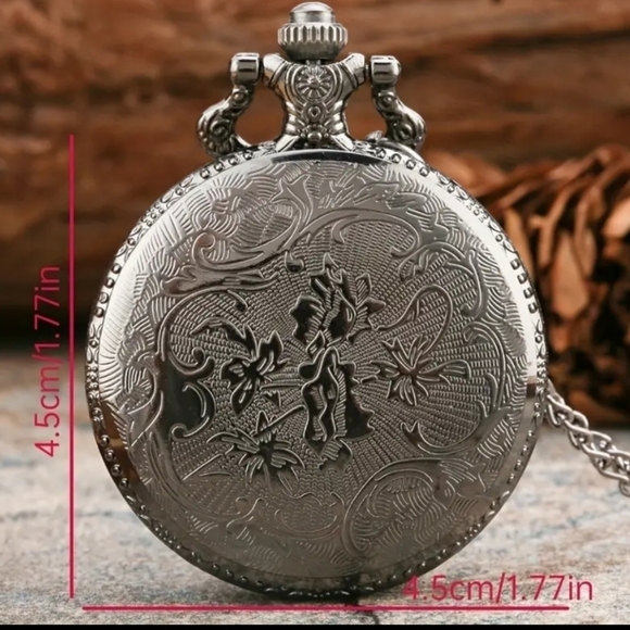 New nautical men's pocket watch with built in compass - Picture 4 of 5